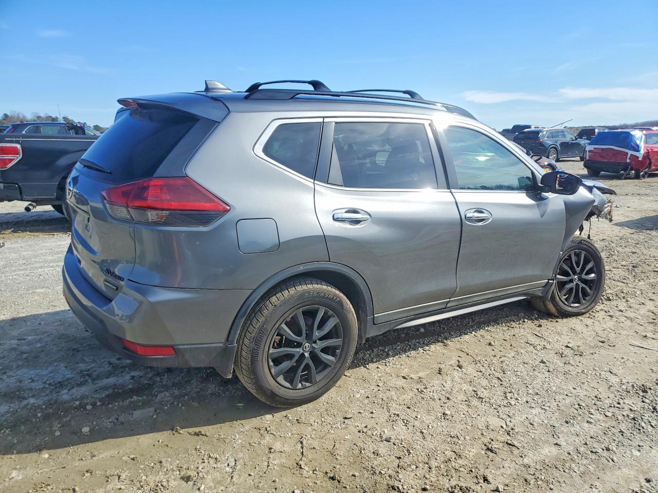 2018 Nissan Rogue S - Фото 3