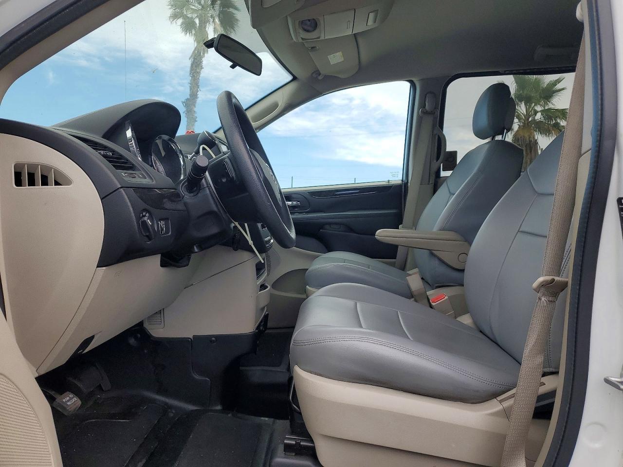2018 Dodge Grand Caravan Se - Image 7