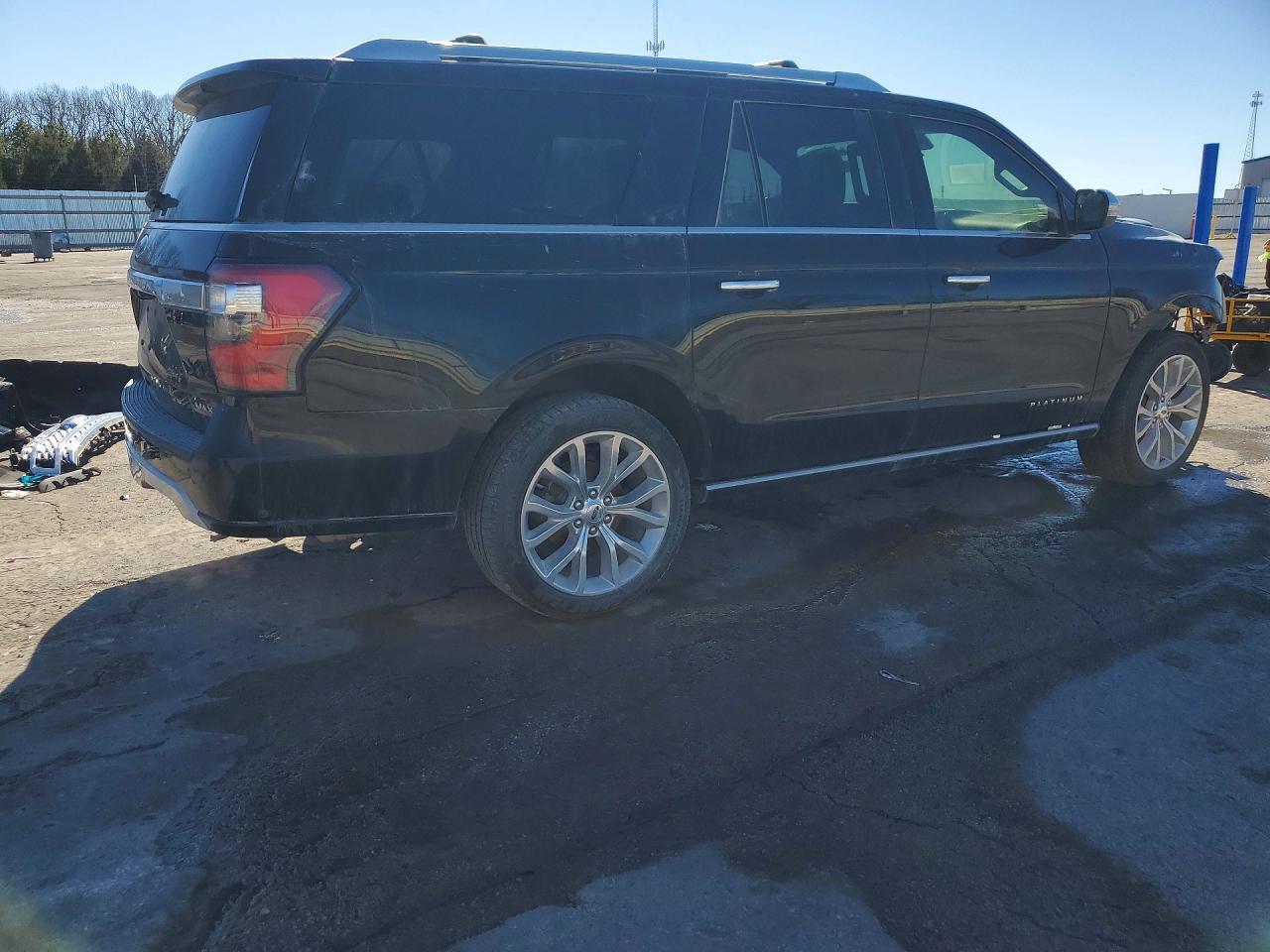 2018 Ford Expedition Max Platinum - Image 3