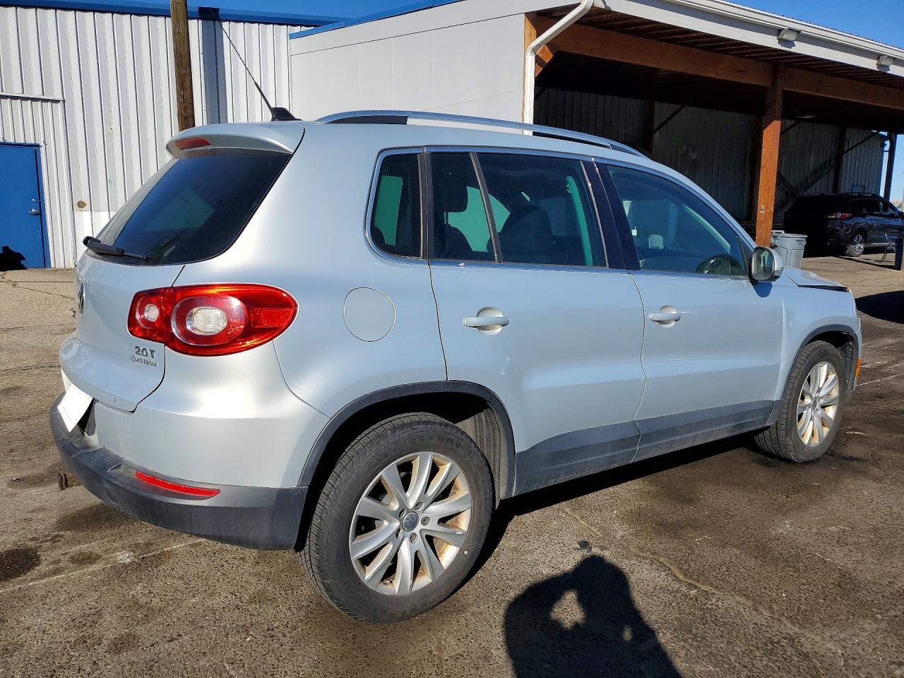 2010 Volkswagen Tiguan Se - Фото 3