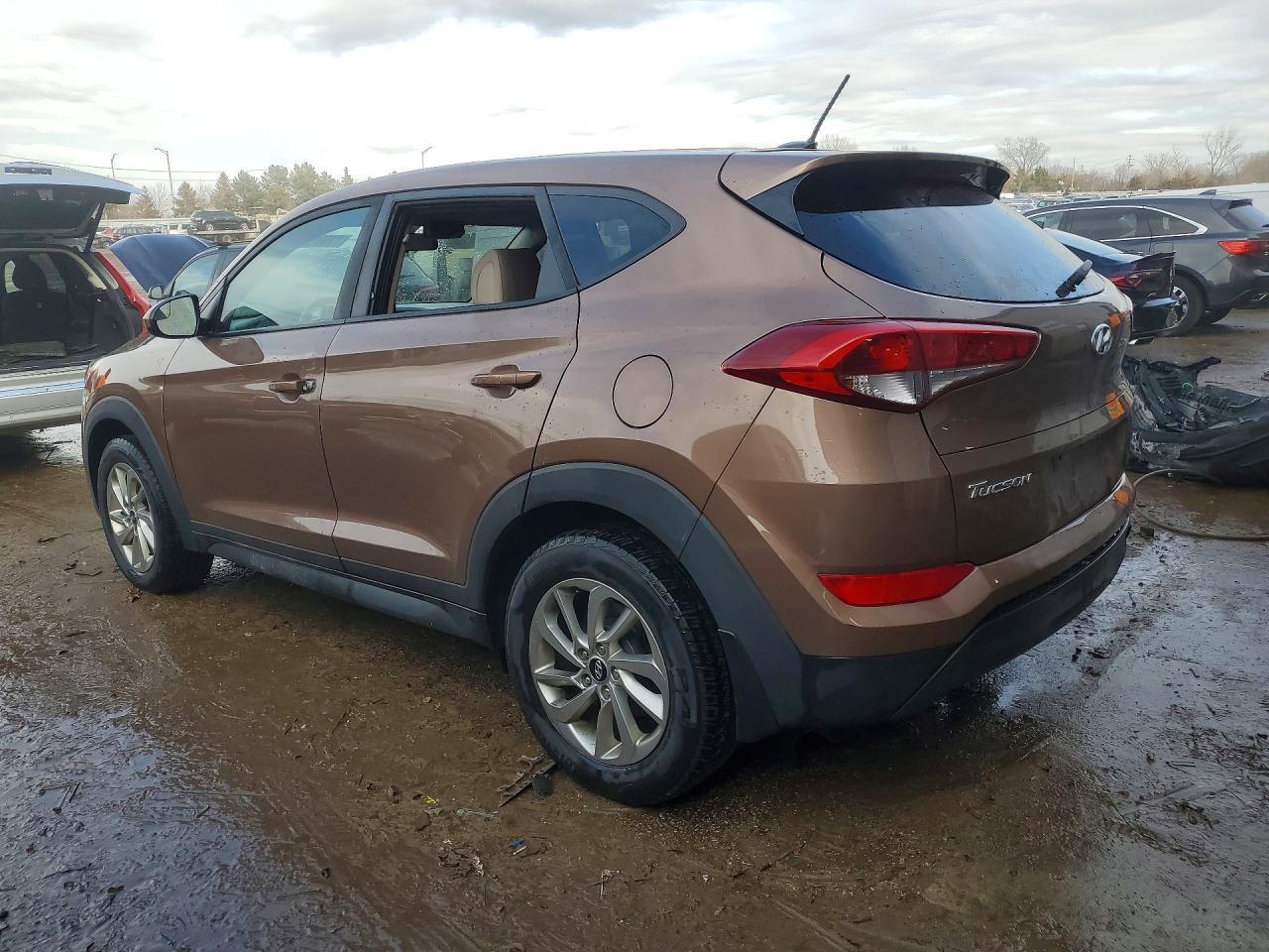 2017 Hyundai Tucson Se - Image 2