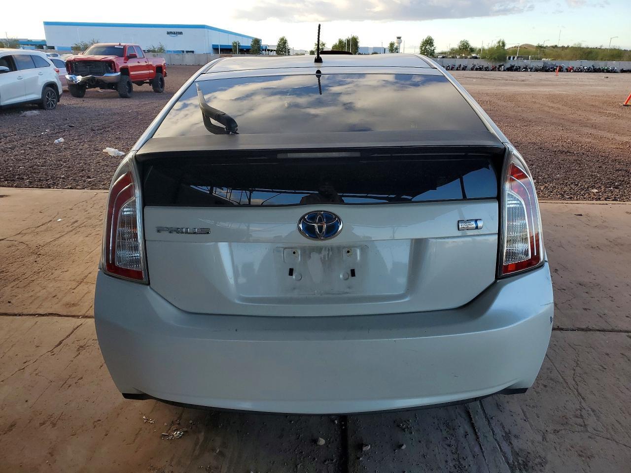 2014 Toyota Prius - Фото 6