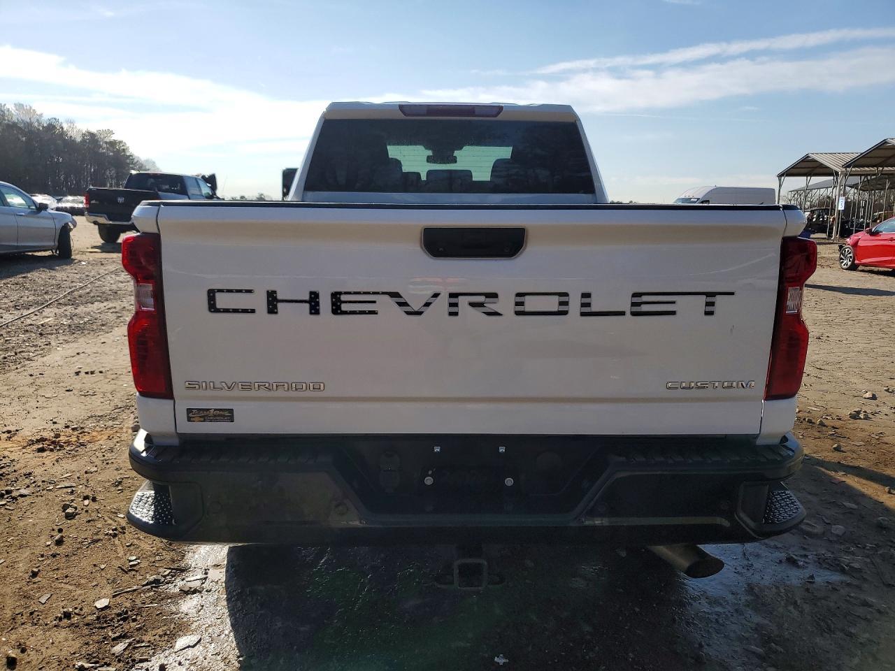 2024 Chevrolet Silverado - Фото 6