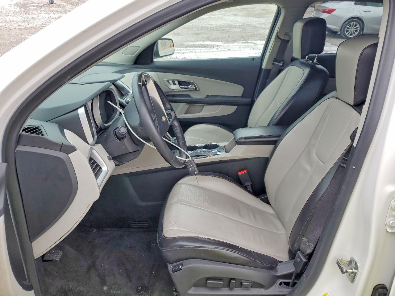 2017 Chevrolet Equinox Premier - Image 7