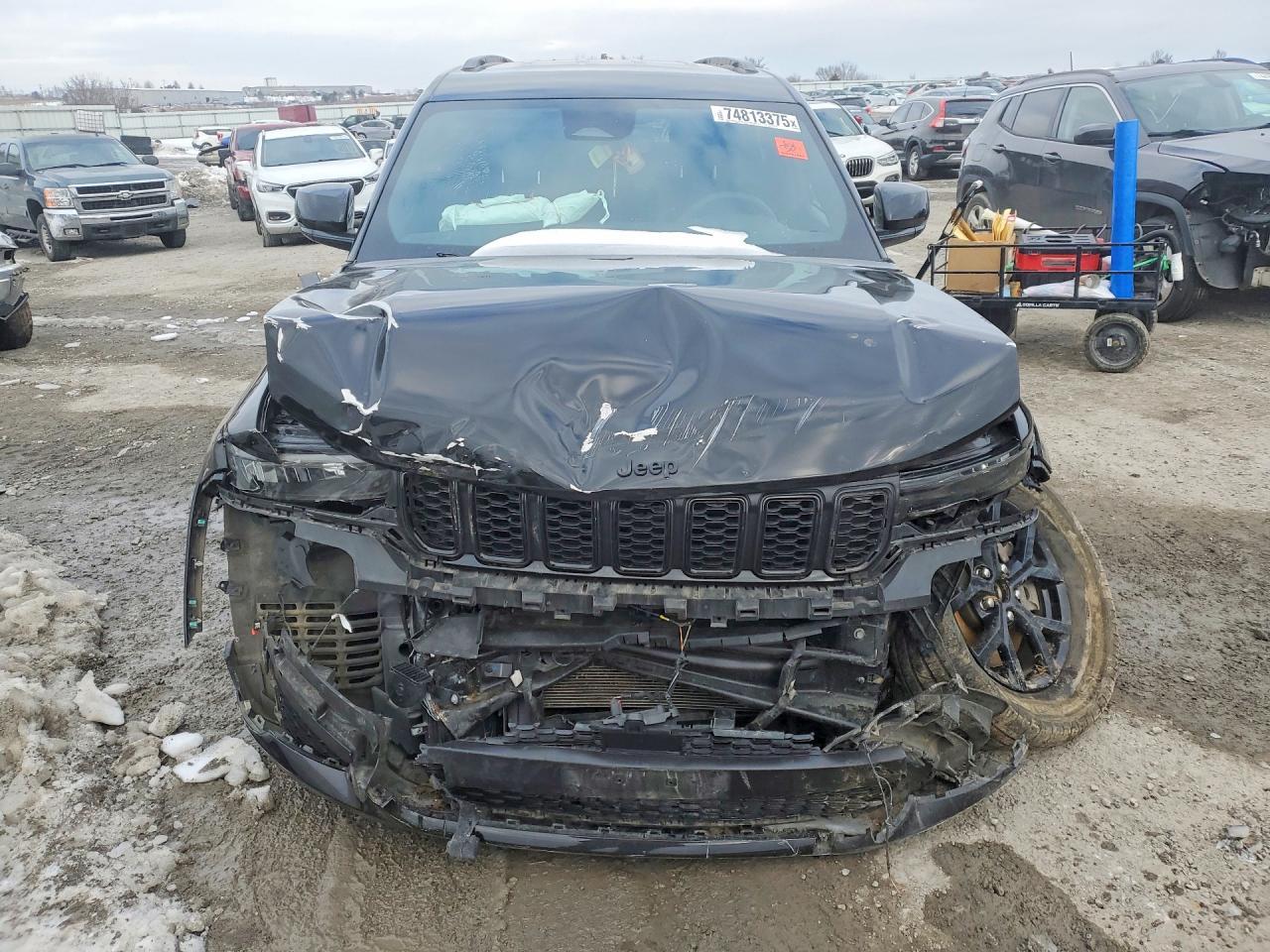 2024 Jeep Grand Cherokee L Laredo - Image 5