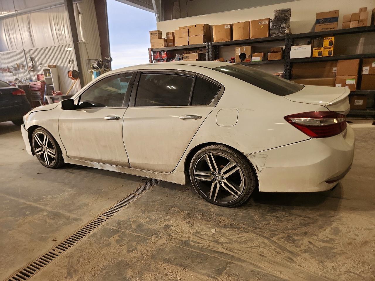 2017 Honda Accord Sport Special Edition - Фото 2
