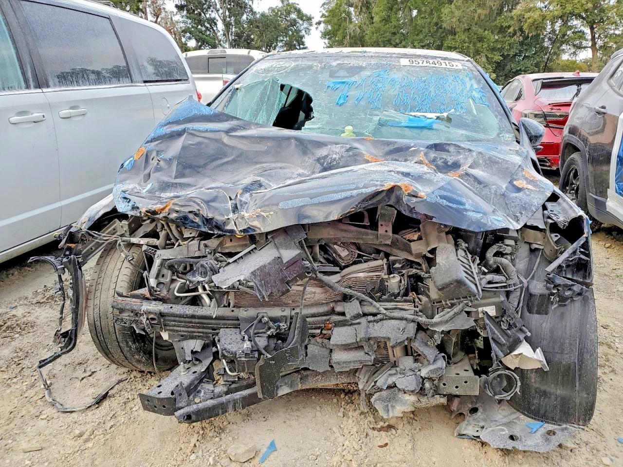 2022 Nissan Versa Sv - Фото 5