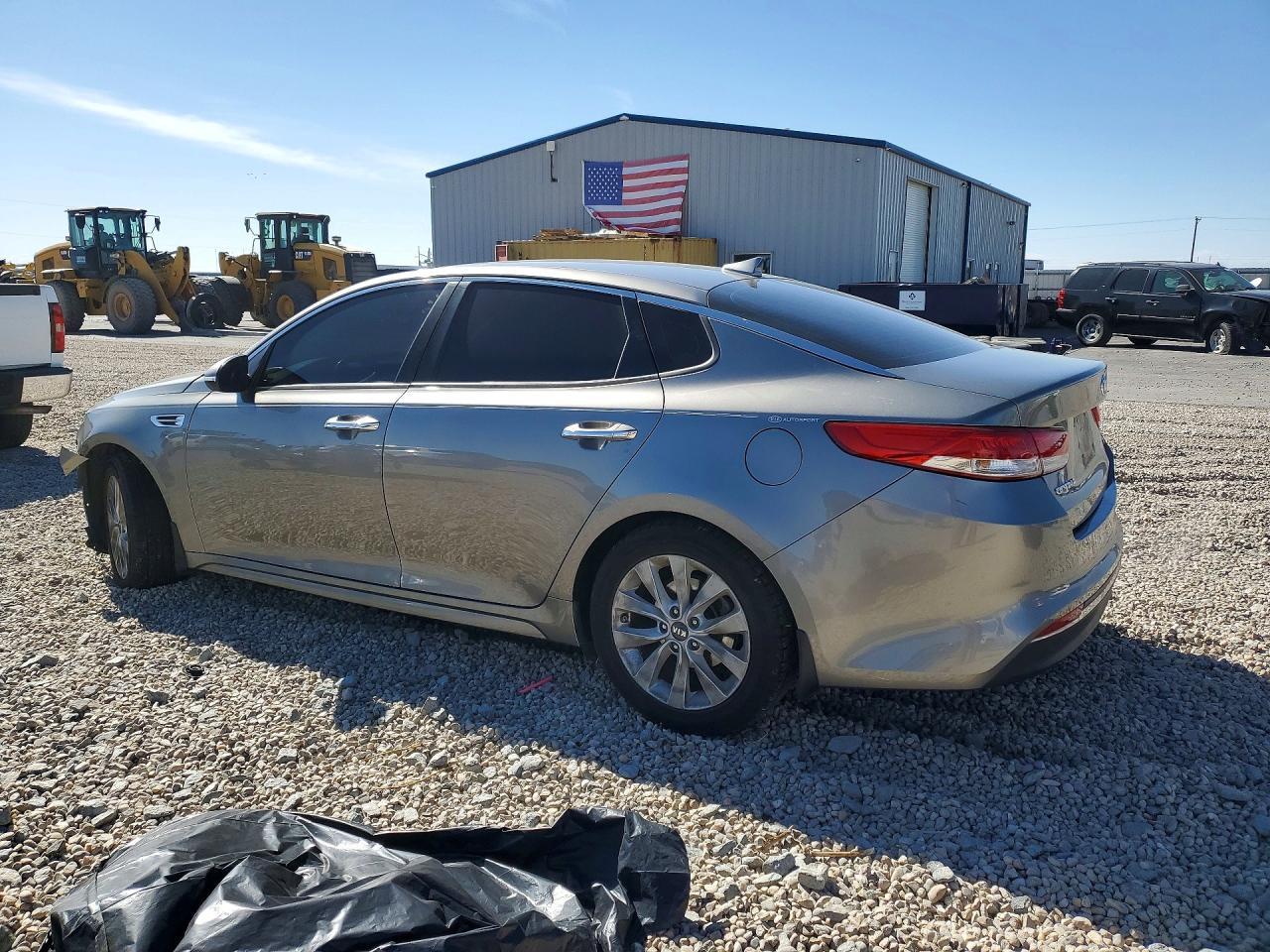 2016 Kia Optima Ex - Image 2