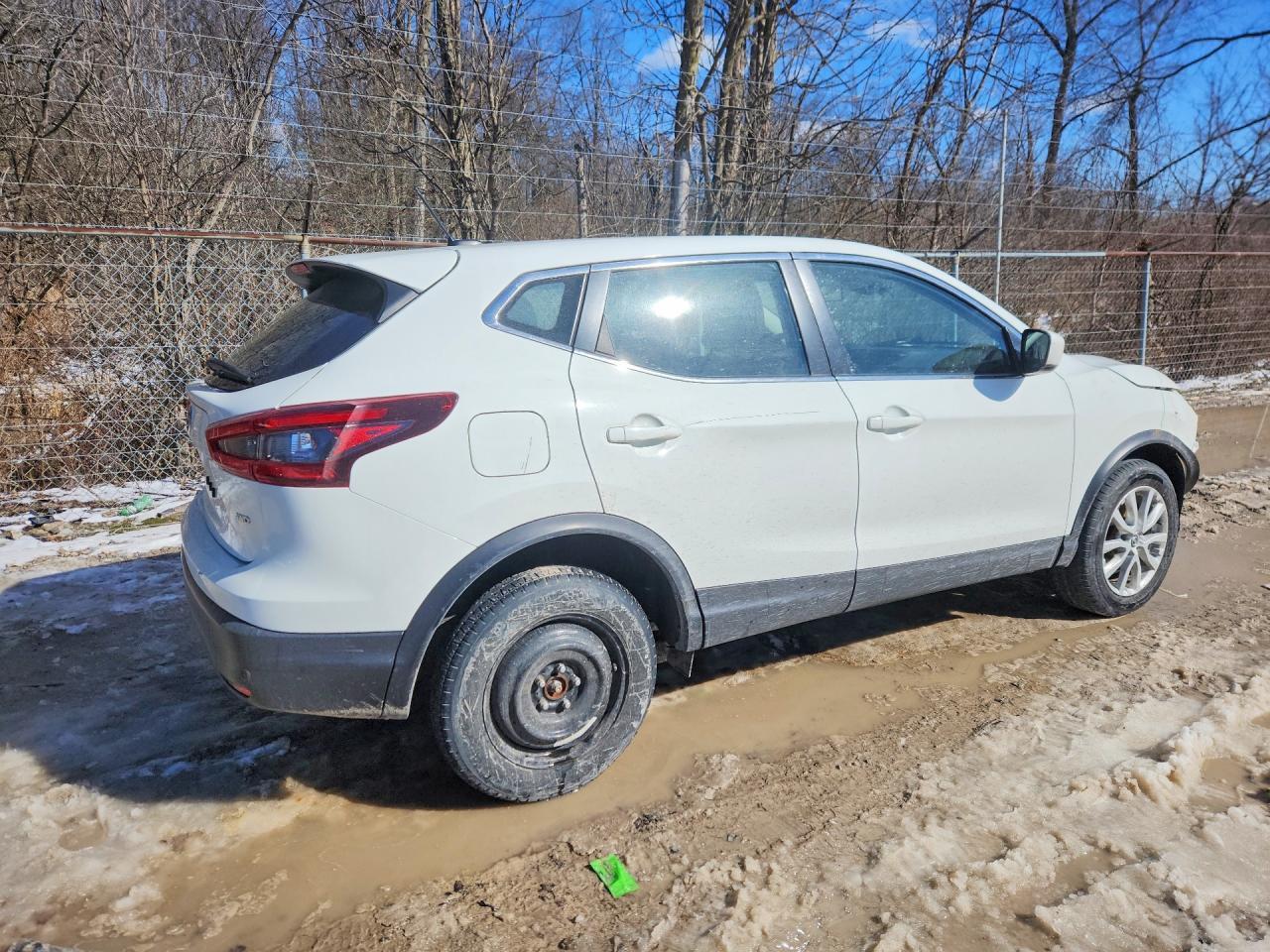 2021 Nissan Rogue Sport S - Фото 3