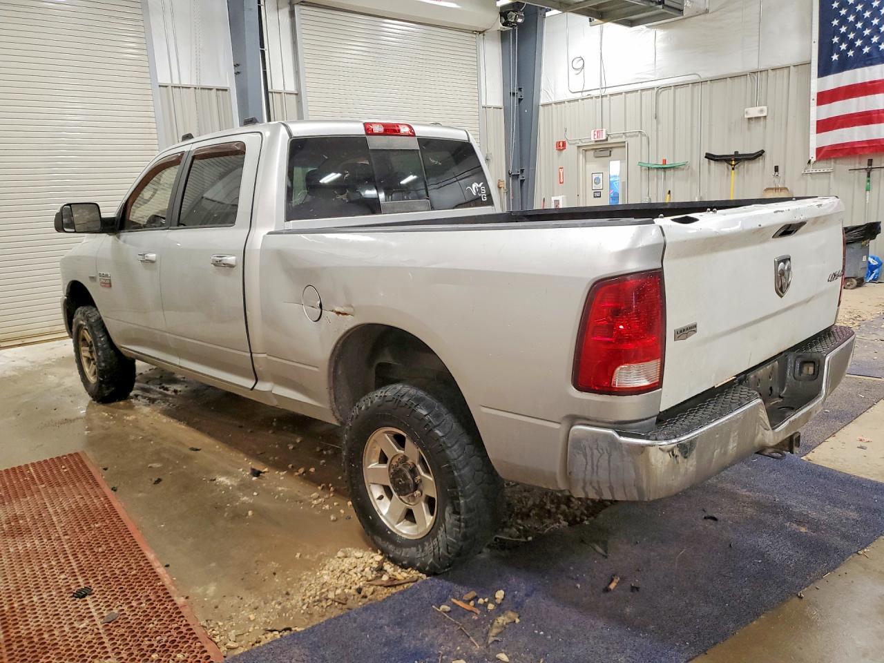 2010 Dodge Ram 2500 - Фото 2