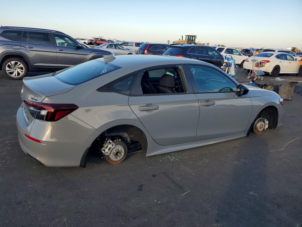 2026 Honda Civic Sport - Фото 3