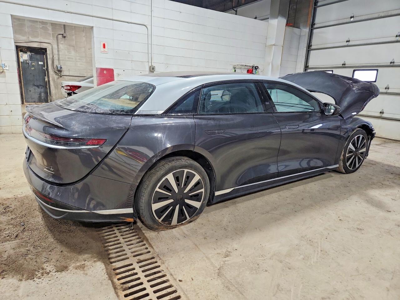 2023 Lucid Motors Air Touring - Фото 3