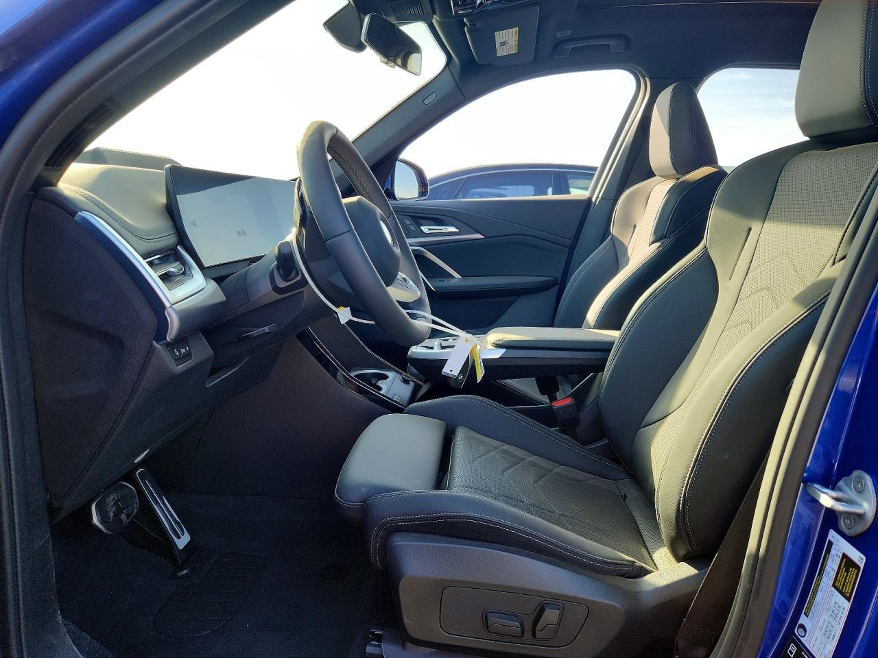 2025 BMW X1 xDrive28I - Image 7