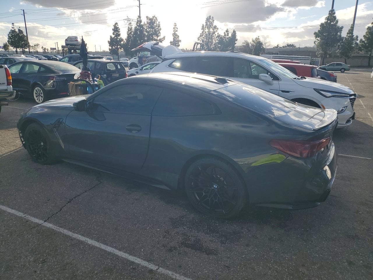 2026 BMW M4 Competition - Фото 2