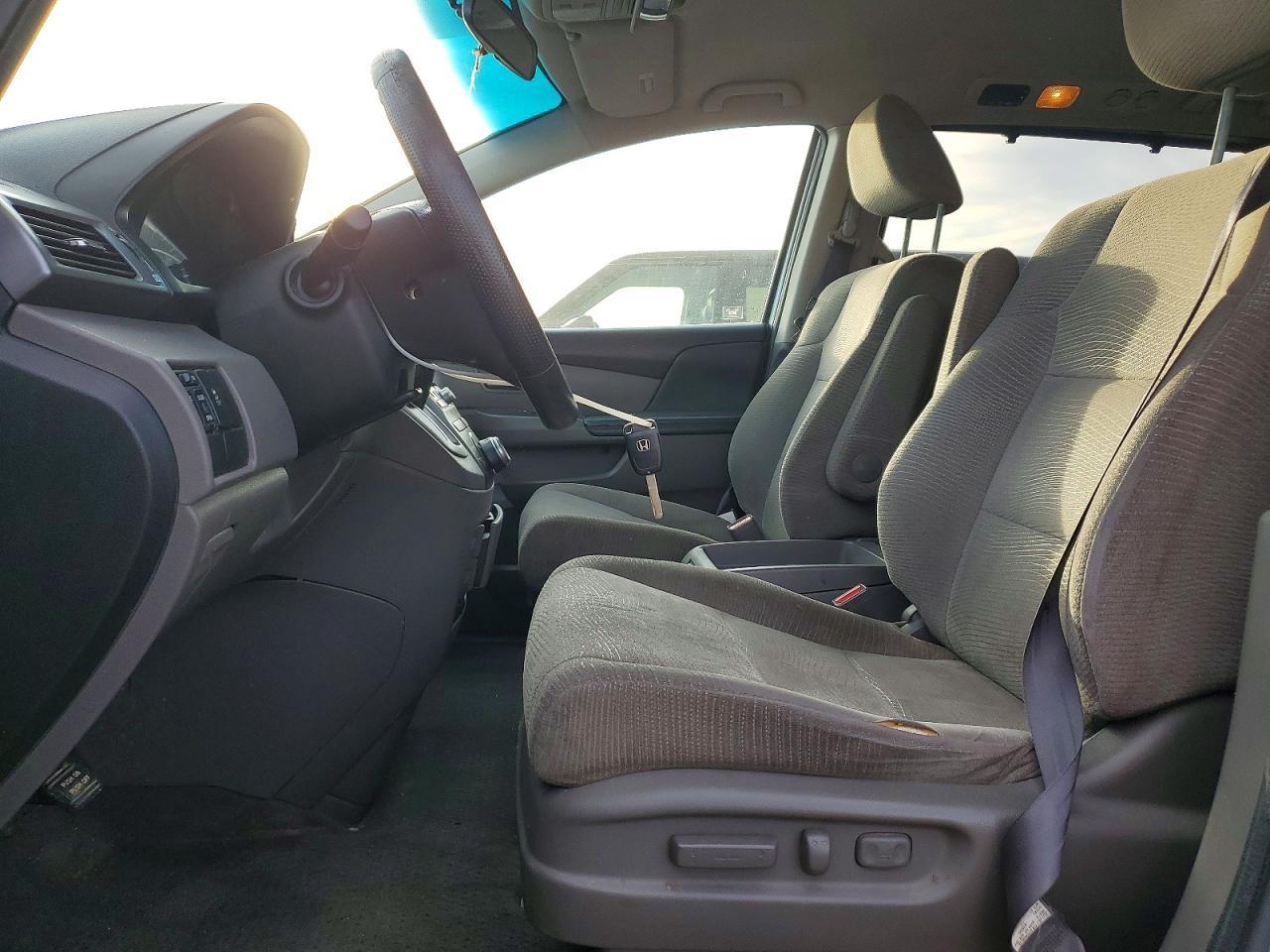 2011 Honda Odyssey - Image 7