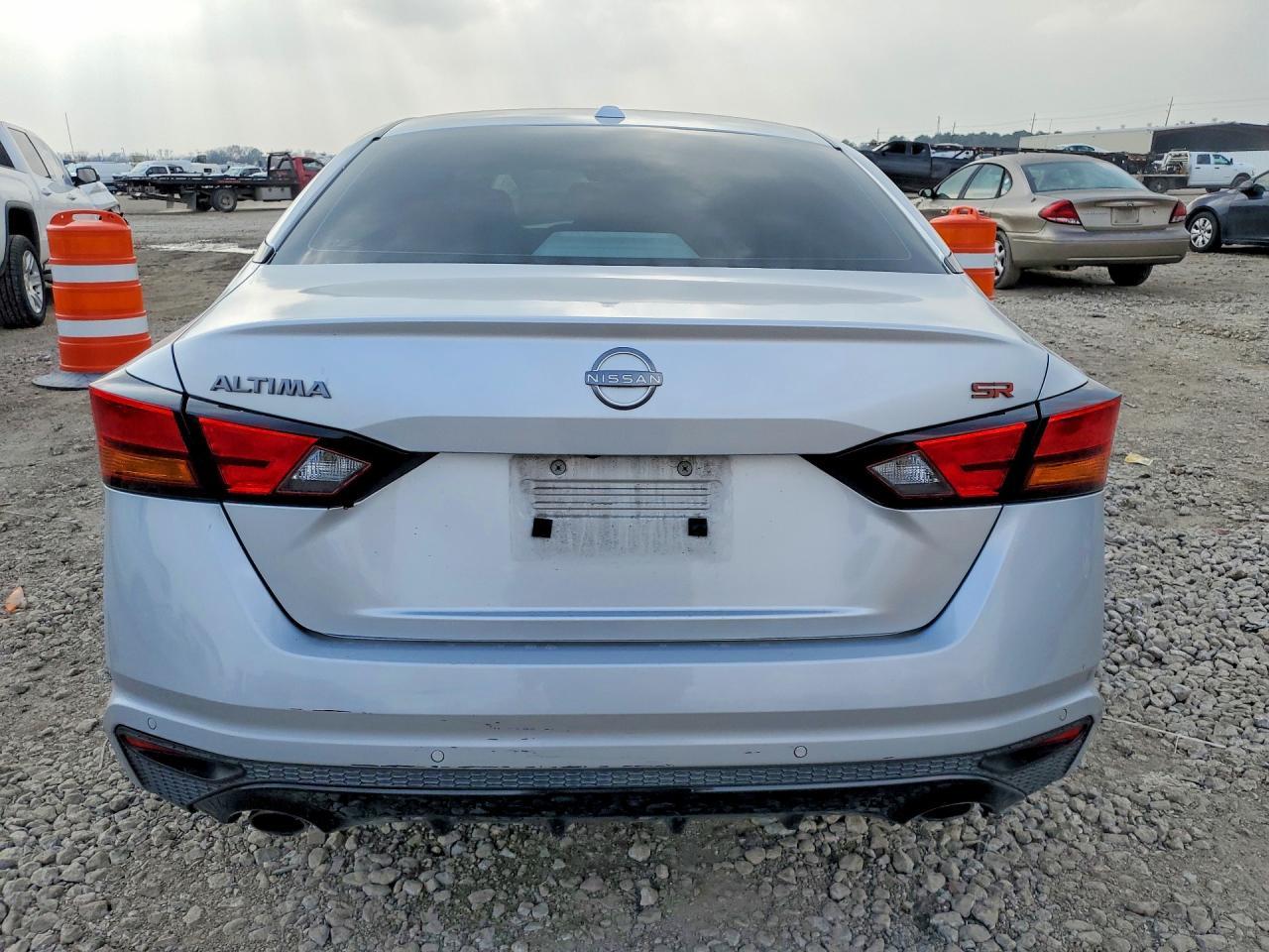 2023 Nissan Altima 2.5 Sr - Фото 6