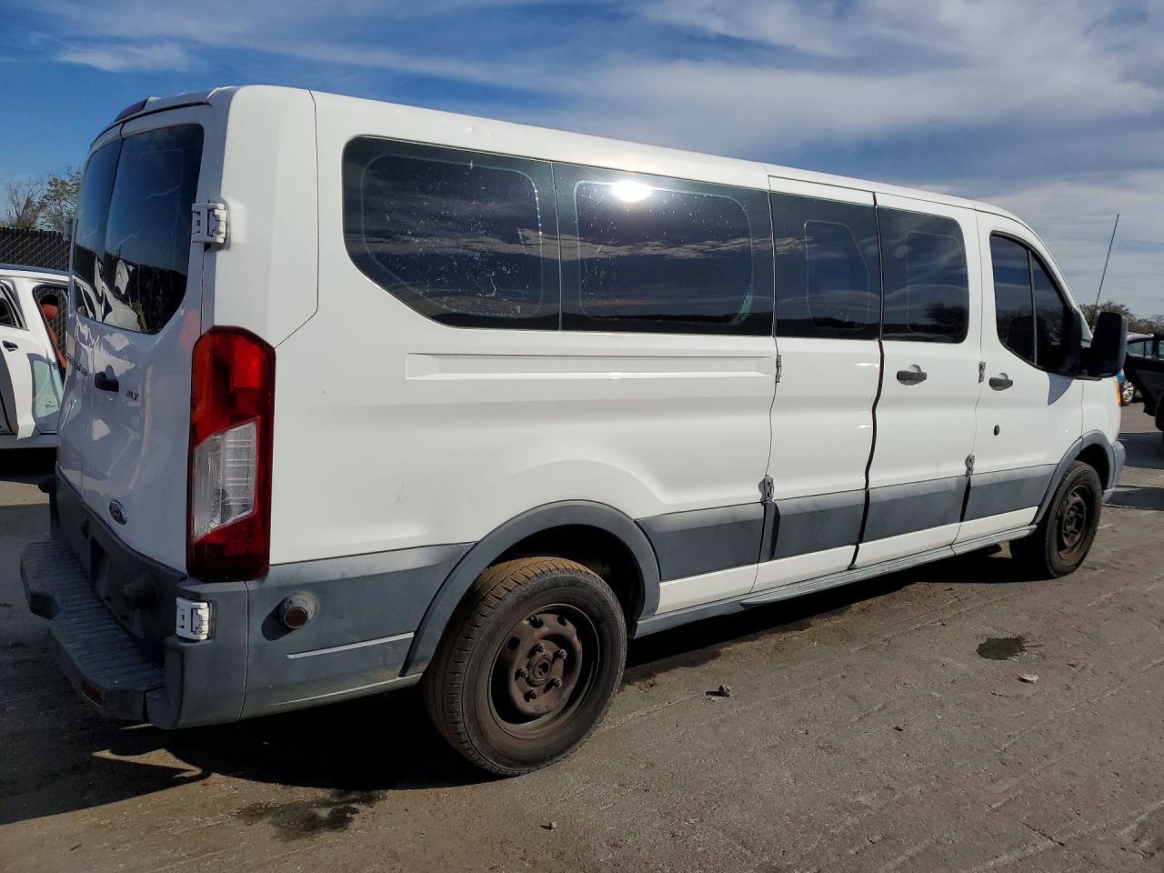2017 Ford Transit T-350 - Image 3
