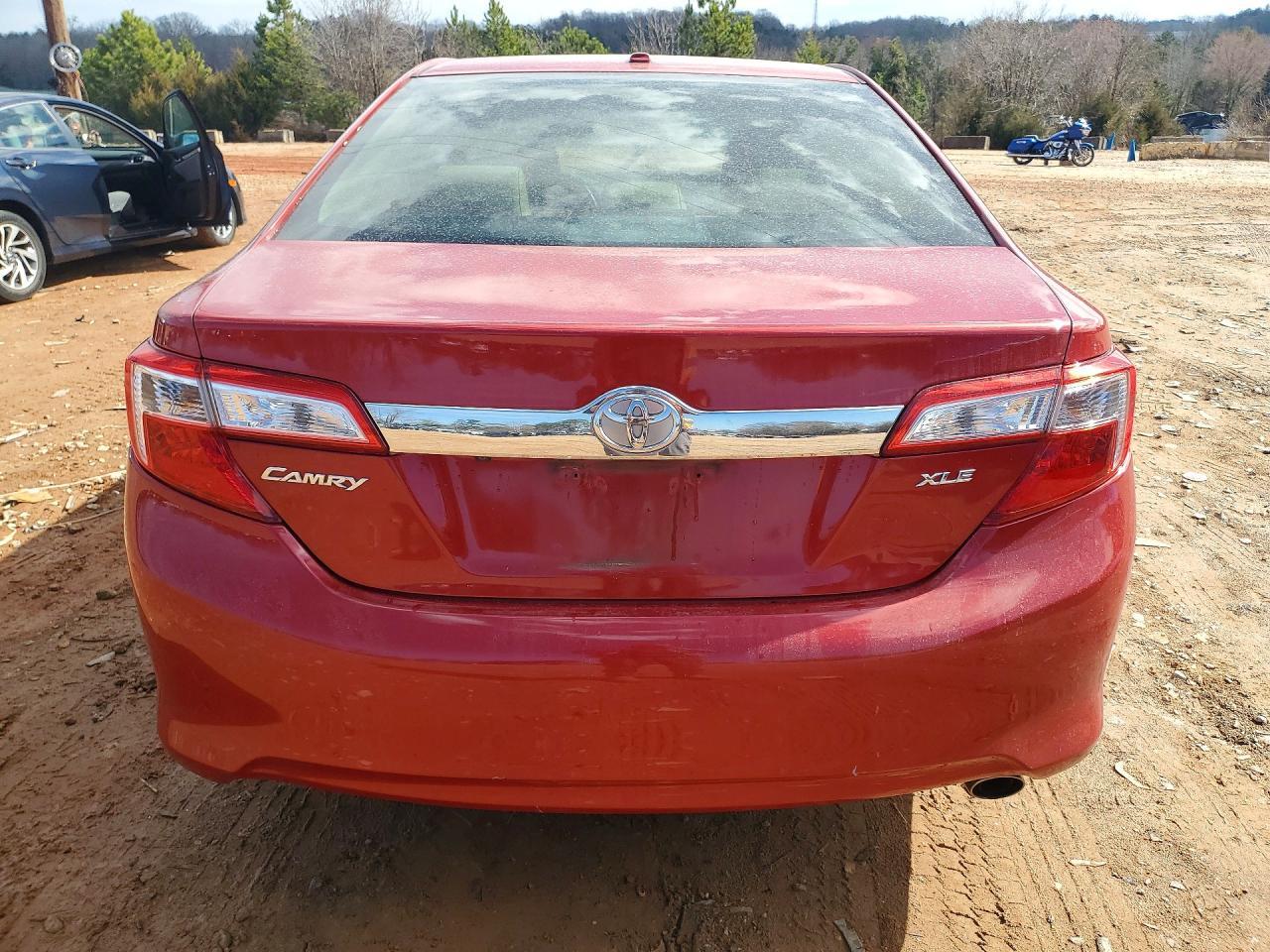 2013 Toyota Camry Xle - Image 6