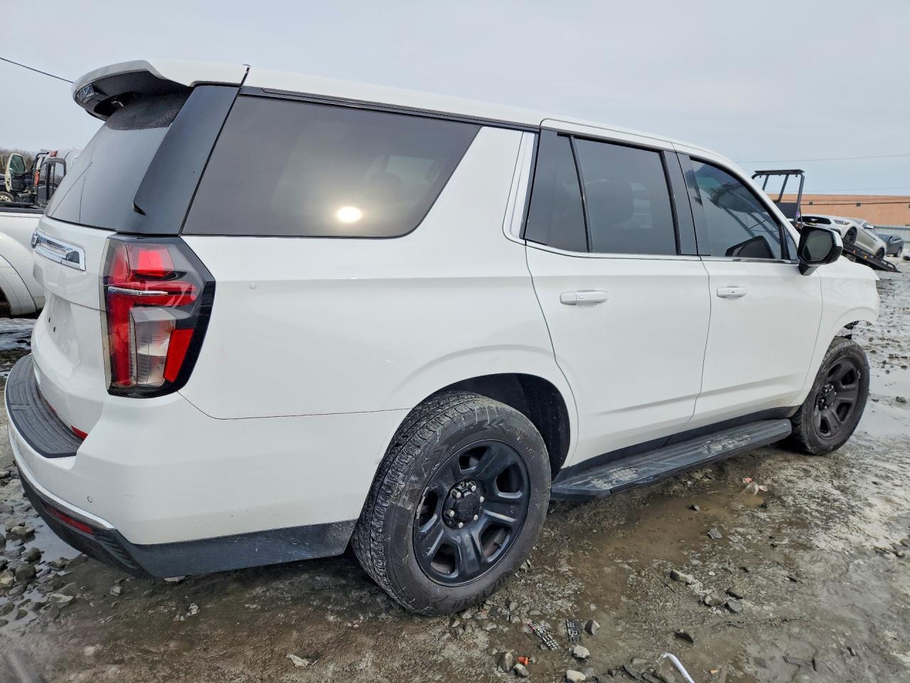 2022 Chevrolet Tahoe C1500 - Фото 3