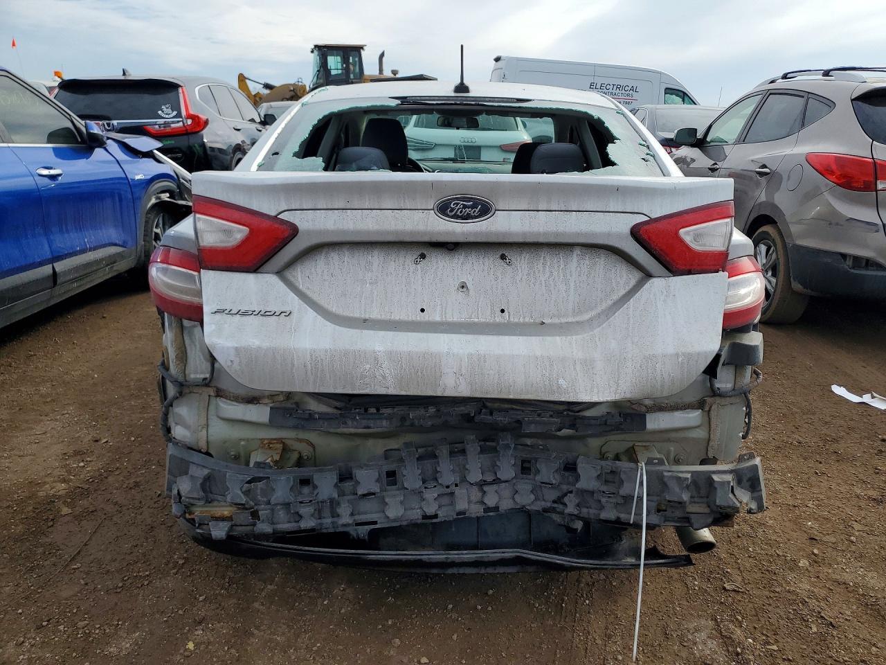 2016 Ford Fusion S - Фото 6