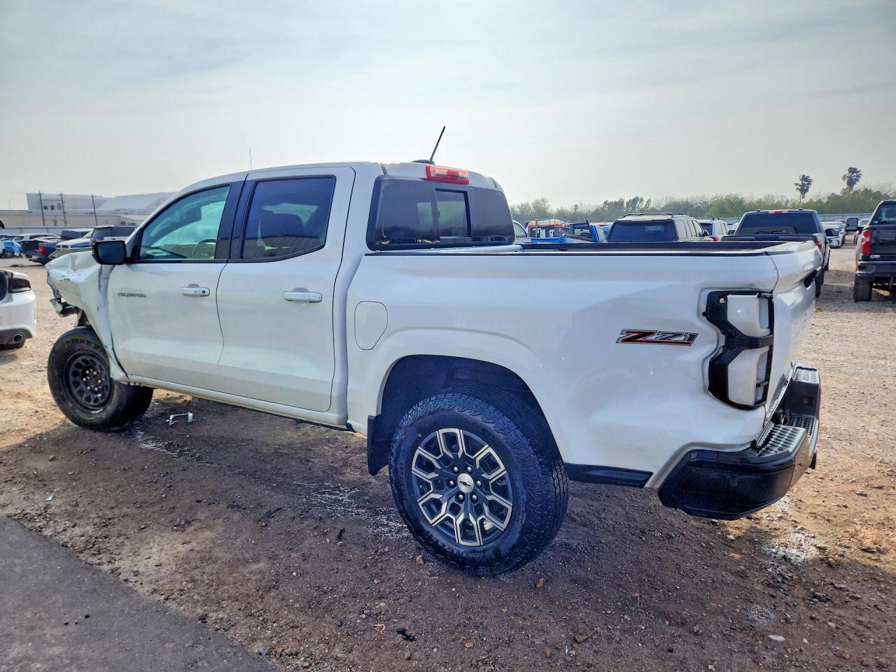 2023 Chevrolet Colorado Z71 - Image 2