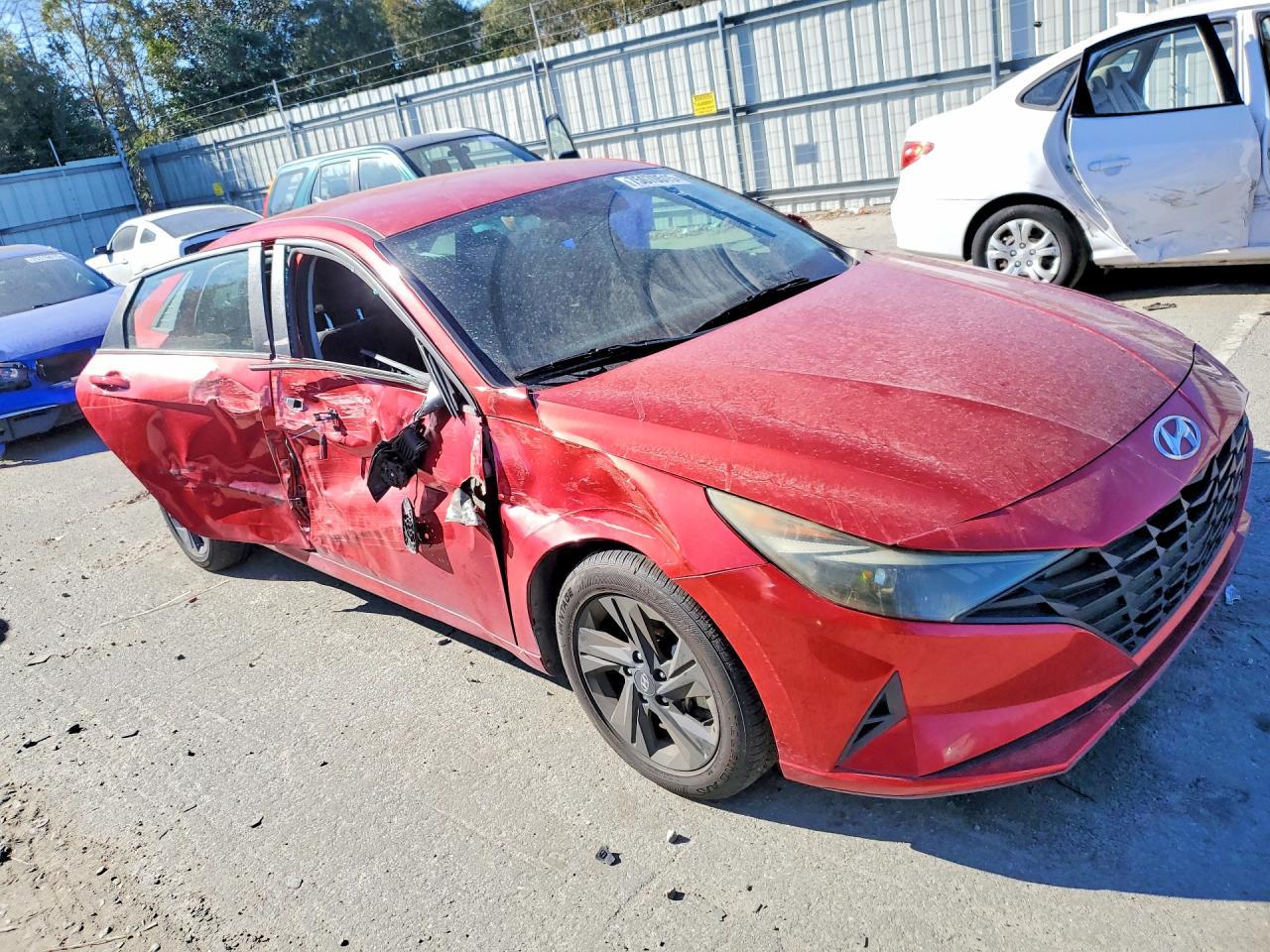2021 Hyundai Elantra Sel - Фото 4