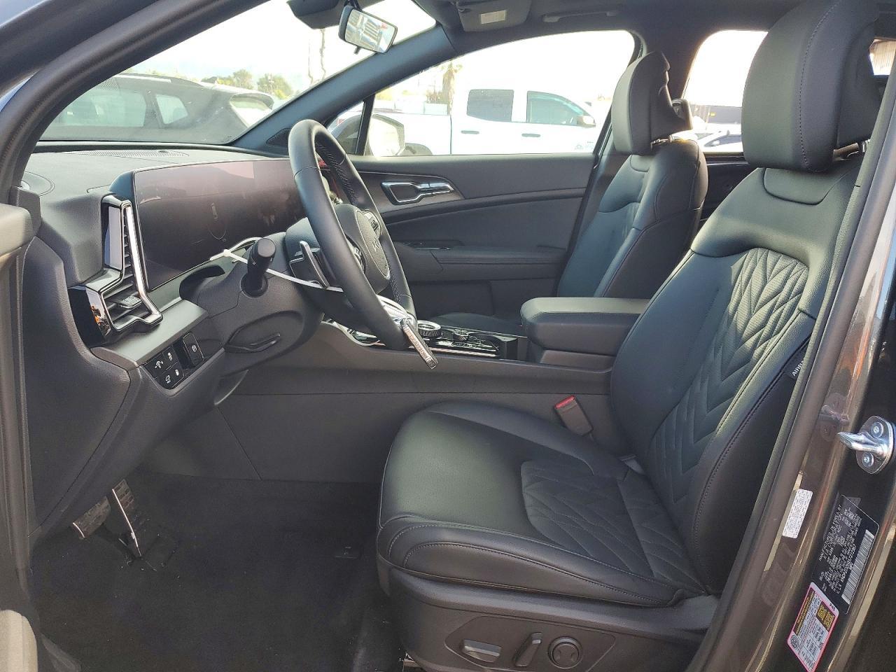 2025 Kia Sportage X-Line Prestige - Image 7