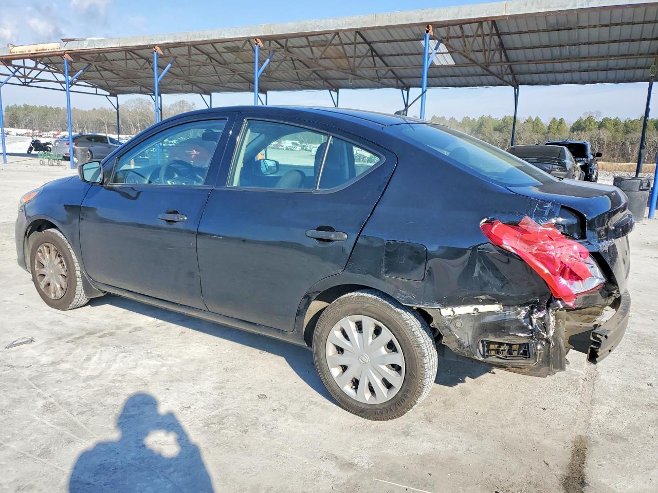2017 Nissan Versa S - Фото 2