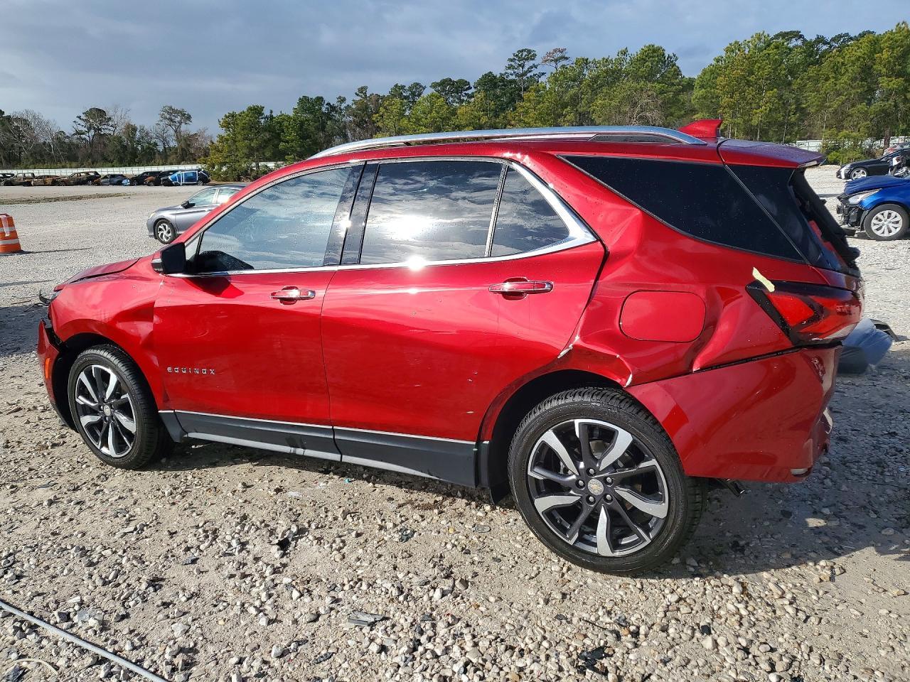 2023 Chevrolet Equinox Premier - Фото 2