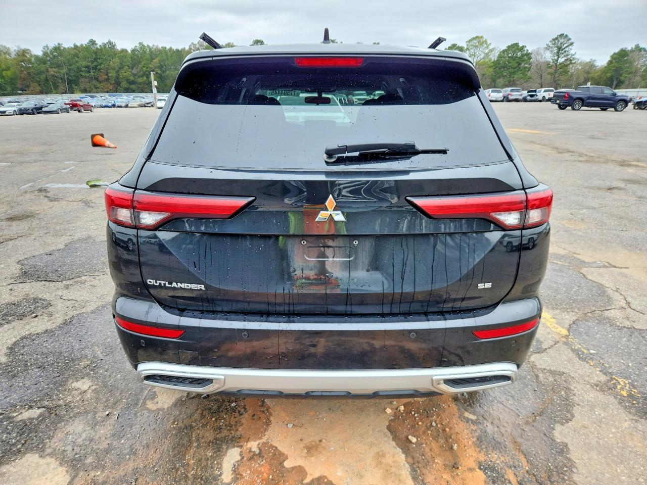 2022 Mitsubishi Outlander Se - Фото 6