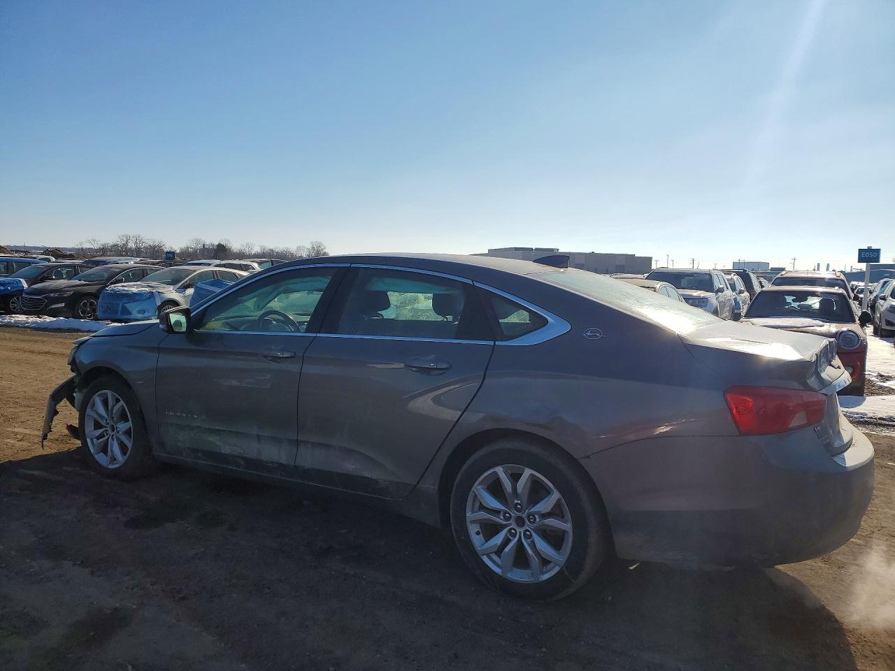 2018 Chevrolet Impala Lt - Image 2