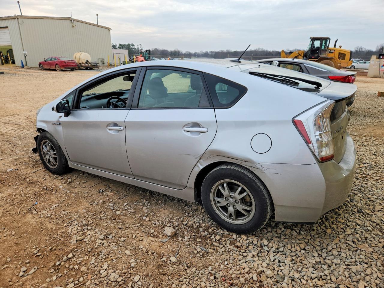 2011 Toyota Prius - Image 2