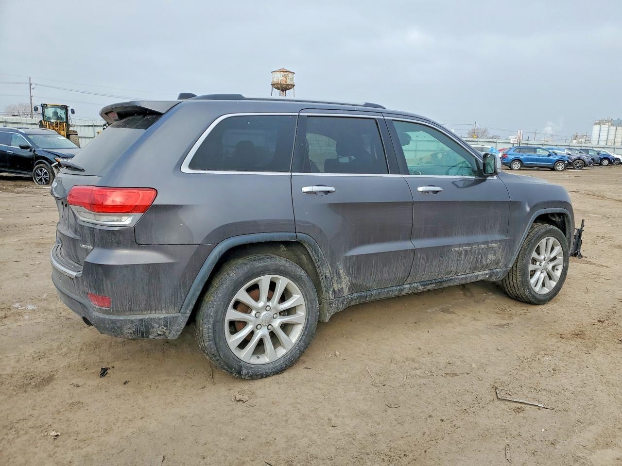 2017 Jeep Grand Cherokee - Image 3