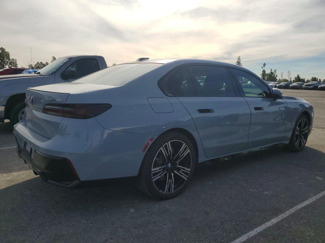 2024 BMW I7 Edrive50 - Image 3