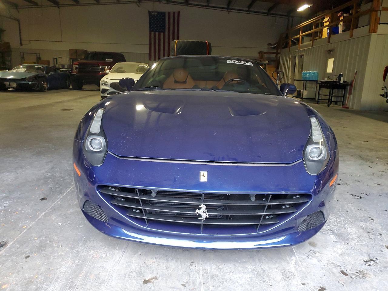 2017 Ferrari California T - Фото 5