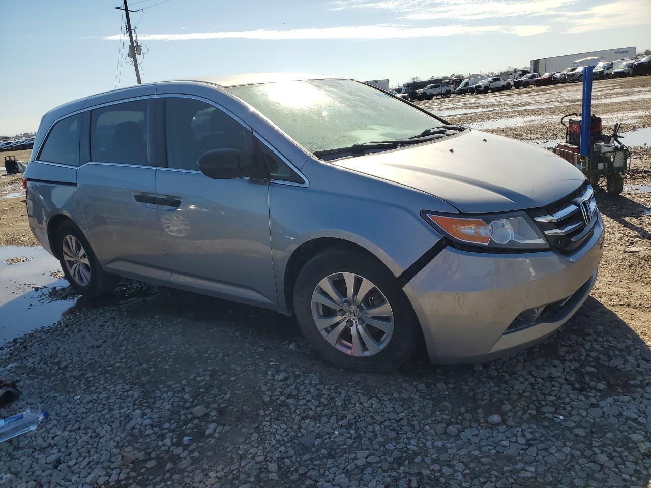 2016 Honda Odyssey Lx - Image 4