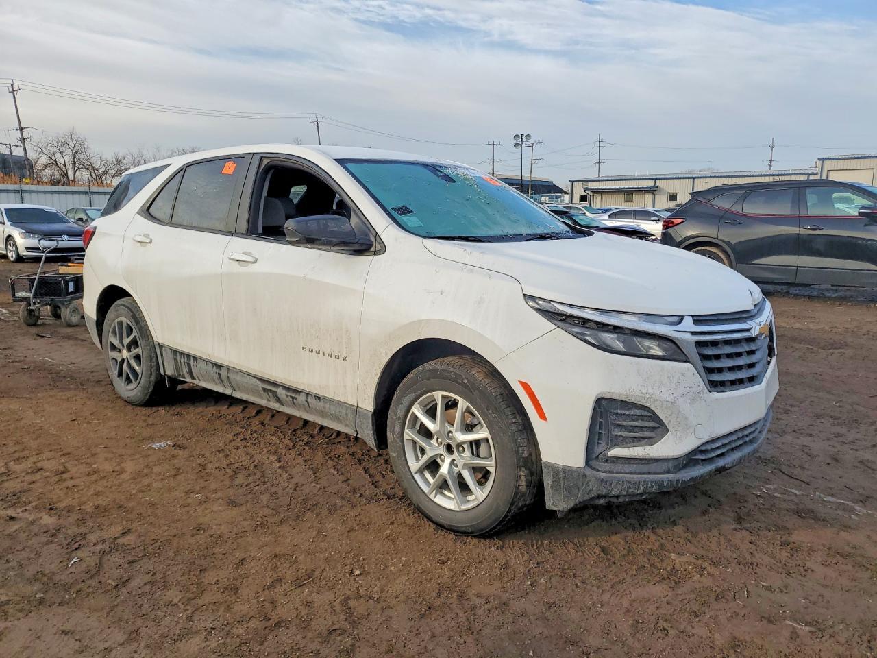 2024 Chevrolet Equinox Ls - Image 4