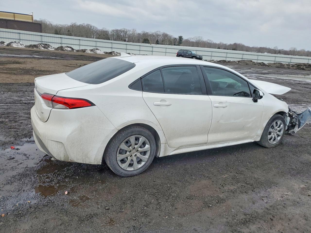 2021 Toyota Corolla Le - Фото 3