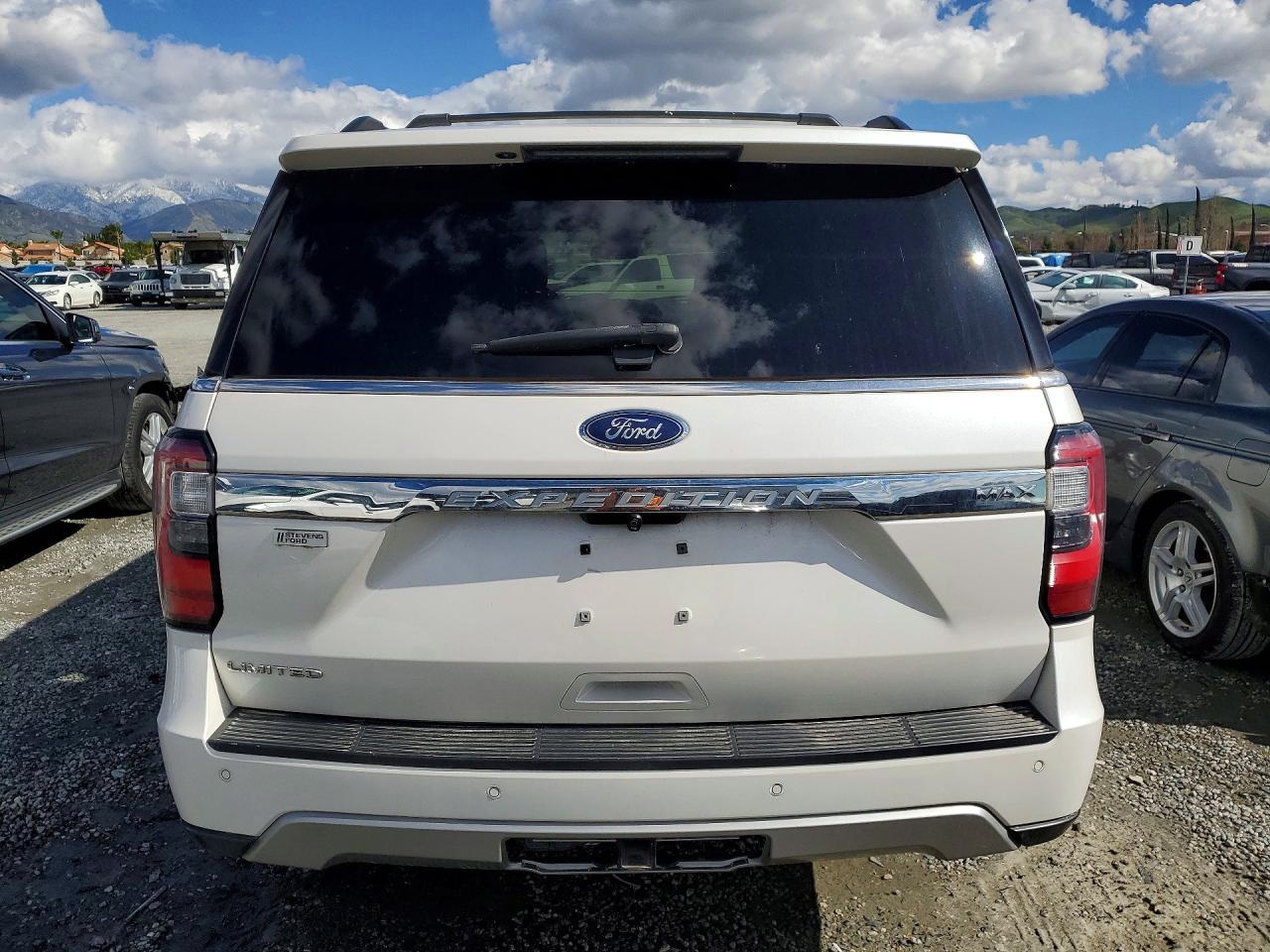 2018 Ford Expedition Max Limited - Image 6