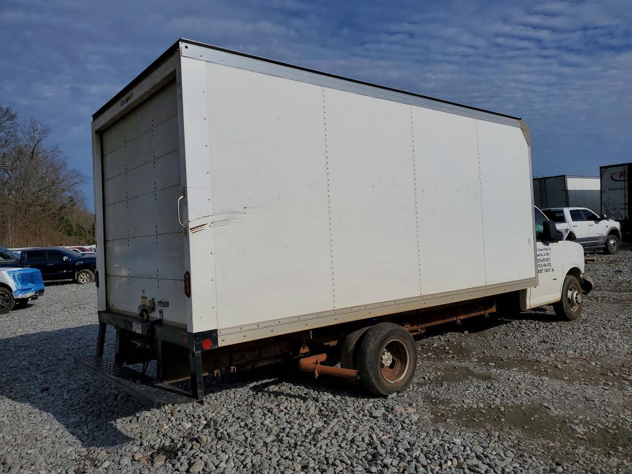 2019 Chevrolet Express G3500 - Фото 3