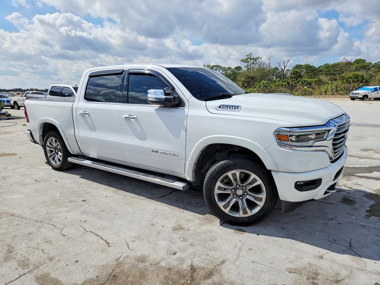 2022 Ram 1500 Longhorn - Фото 4