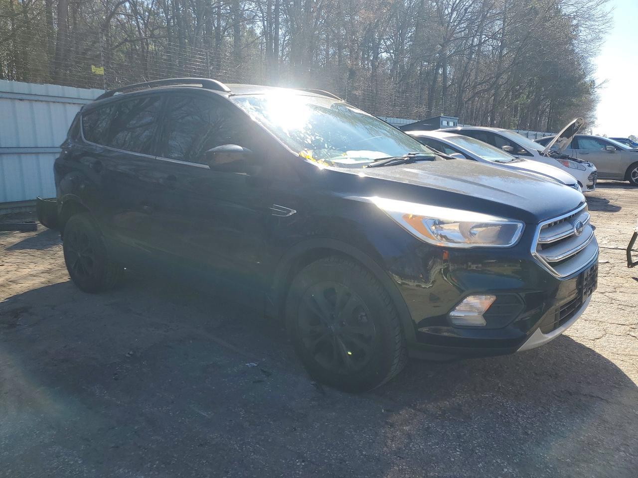2018 Ford Escape Se - Фото 4