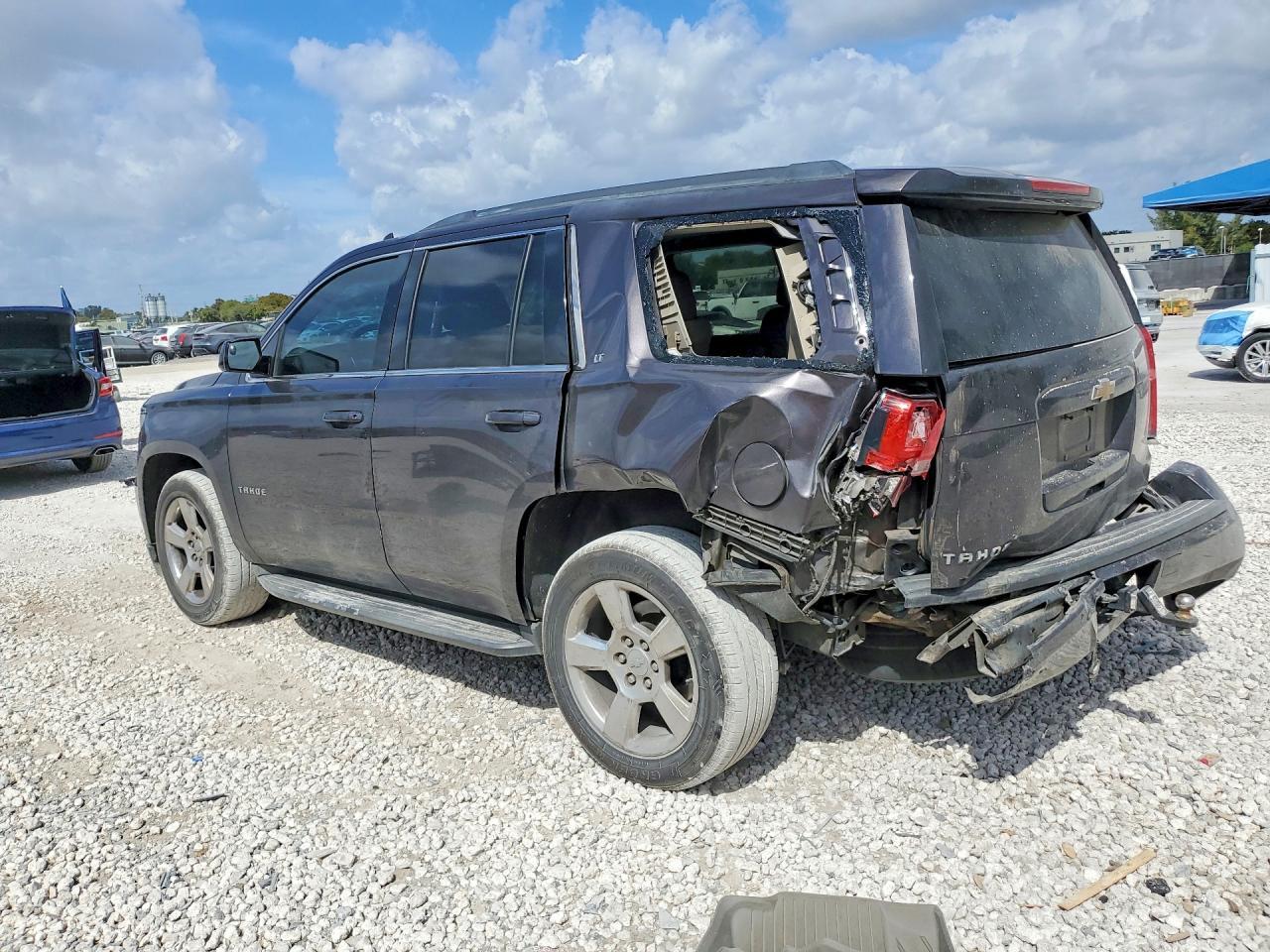 2015 Chevrolet Tahoe C1500 Lt - Image 2