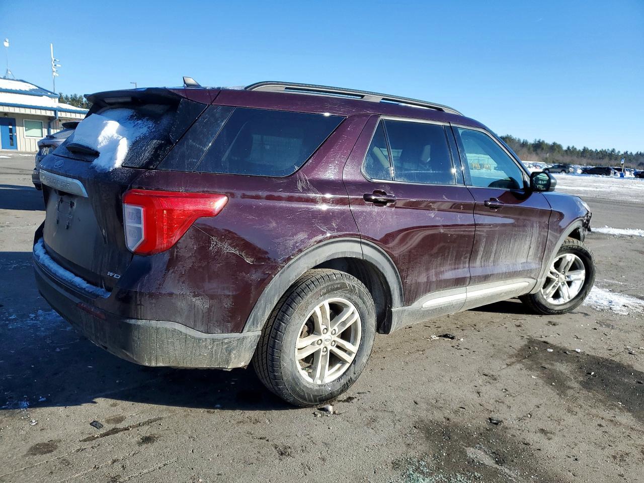 2023 Ford Explorer Xlt - Фото 3