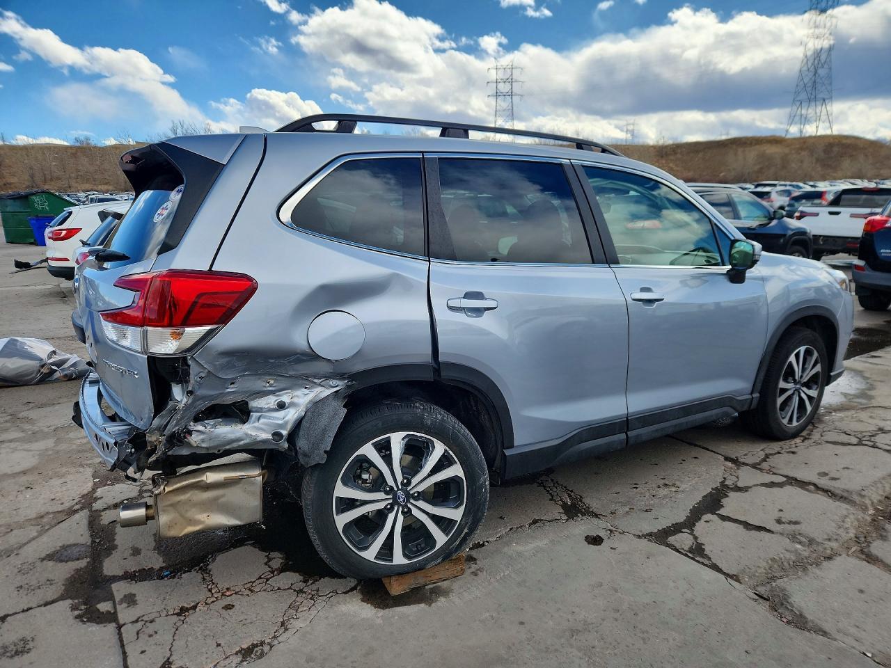 2023 Subaru Forester Limited - Image 3