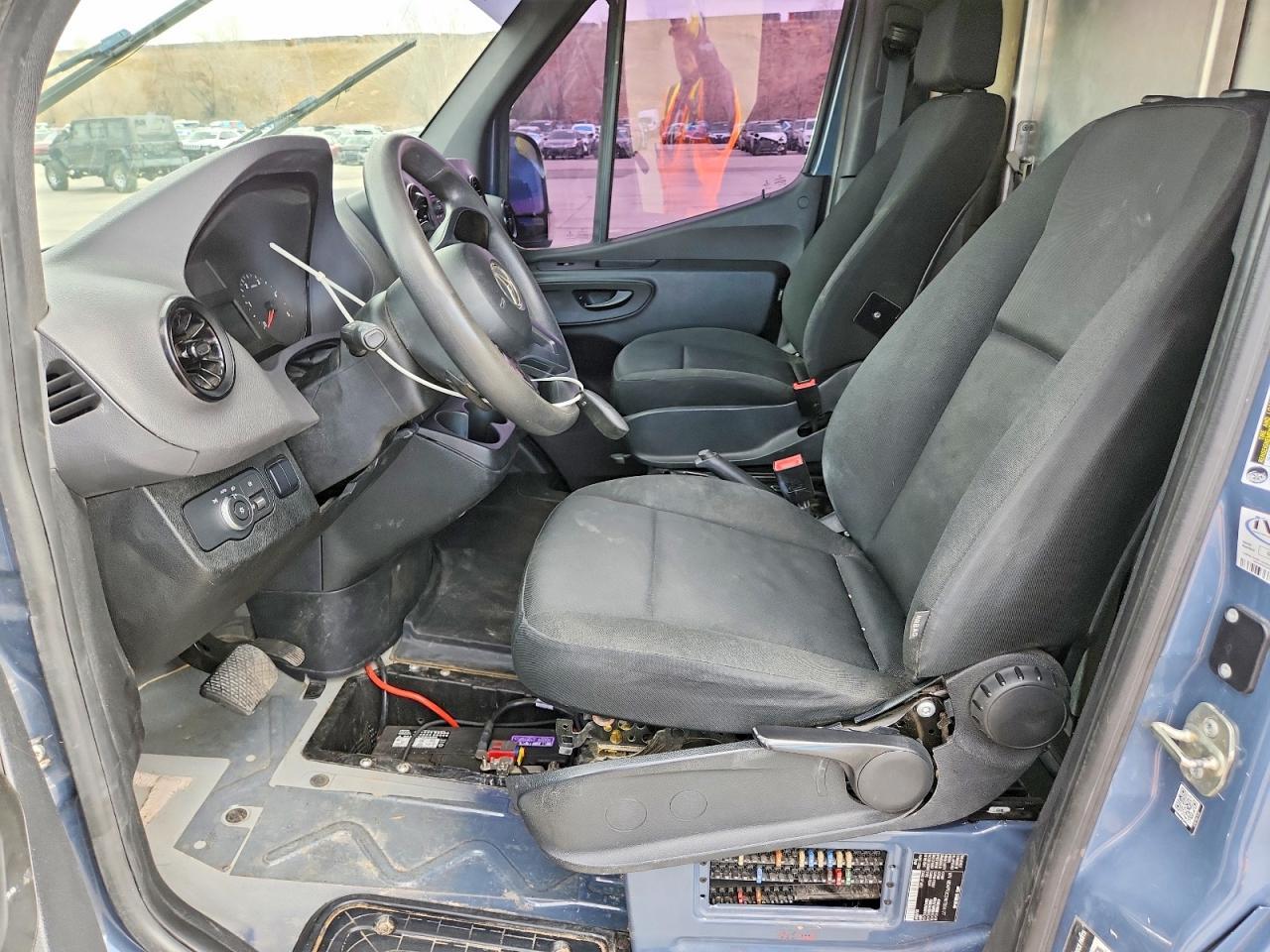 2019 Mercedes Benz Sprinter 2500/3500 Delivery Van - Image 7