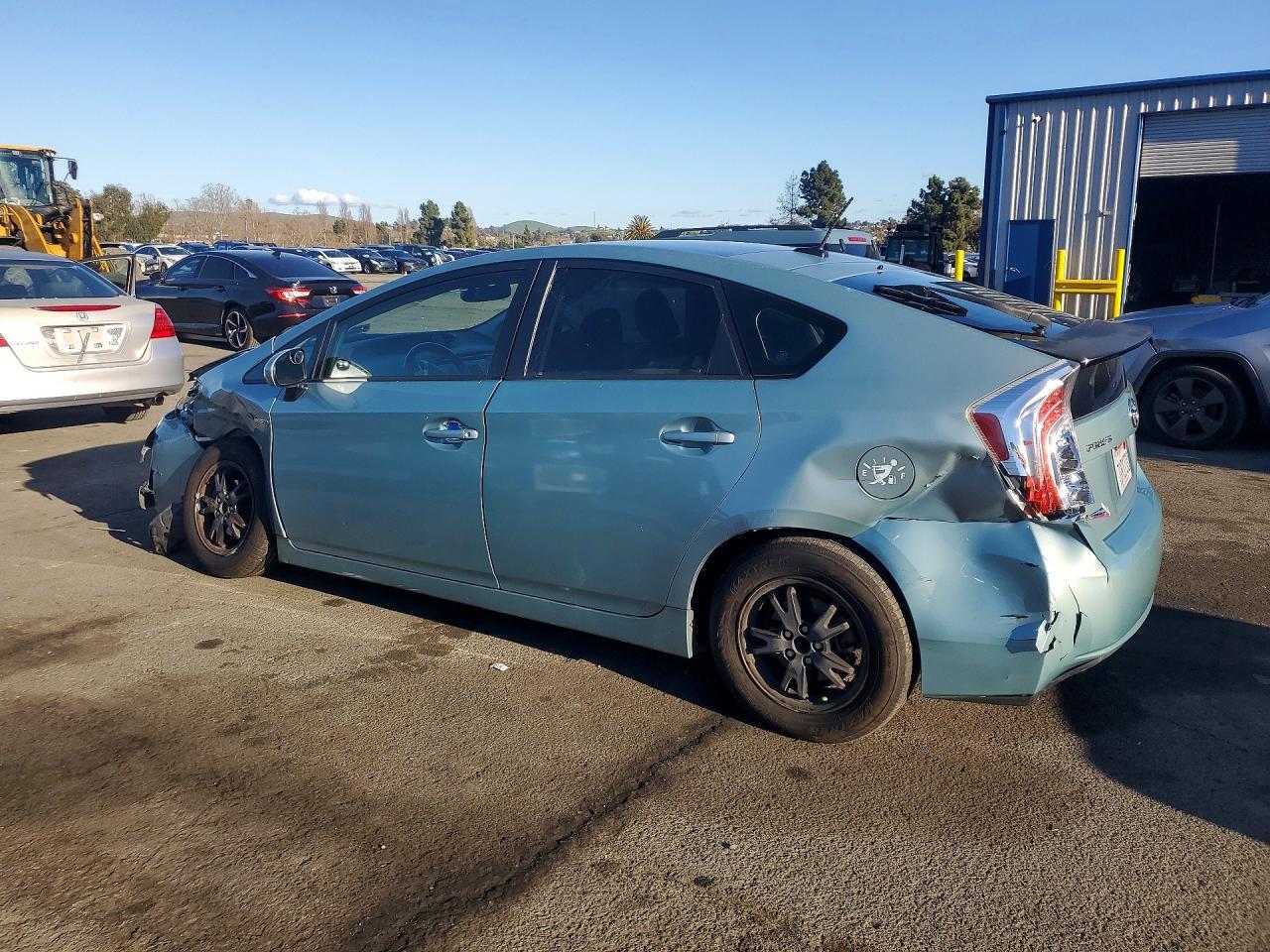 2014 Toyota Prius Four - Image 2