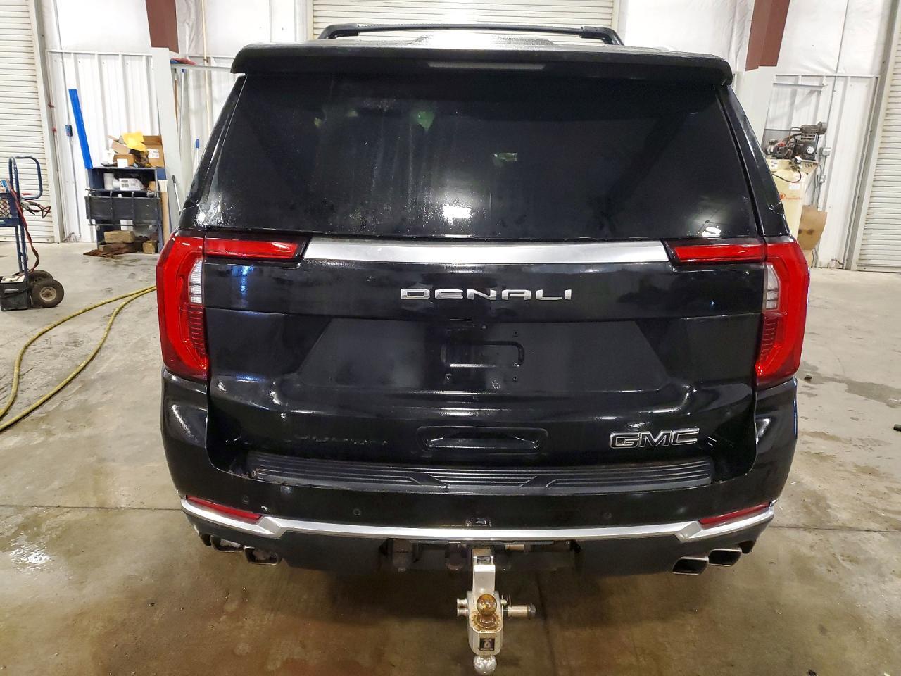 2025 GMC Yukon Denali - Image 6