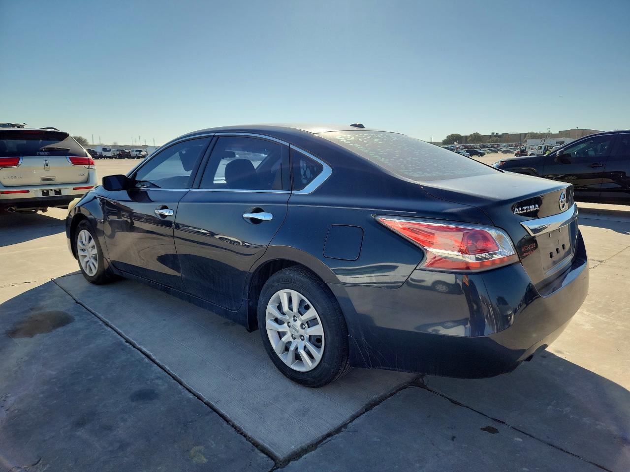 2015 Nissan Altima 2.5 S - Image 2