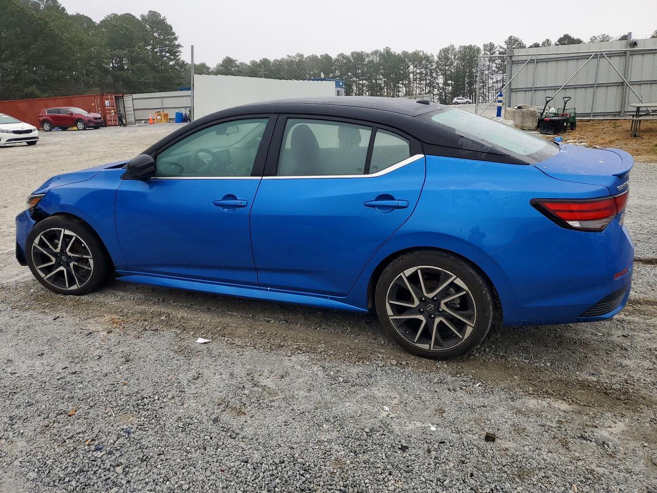 2025 Nissan Sentra Sr - Image 2